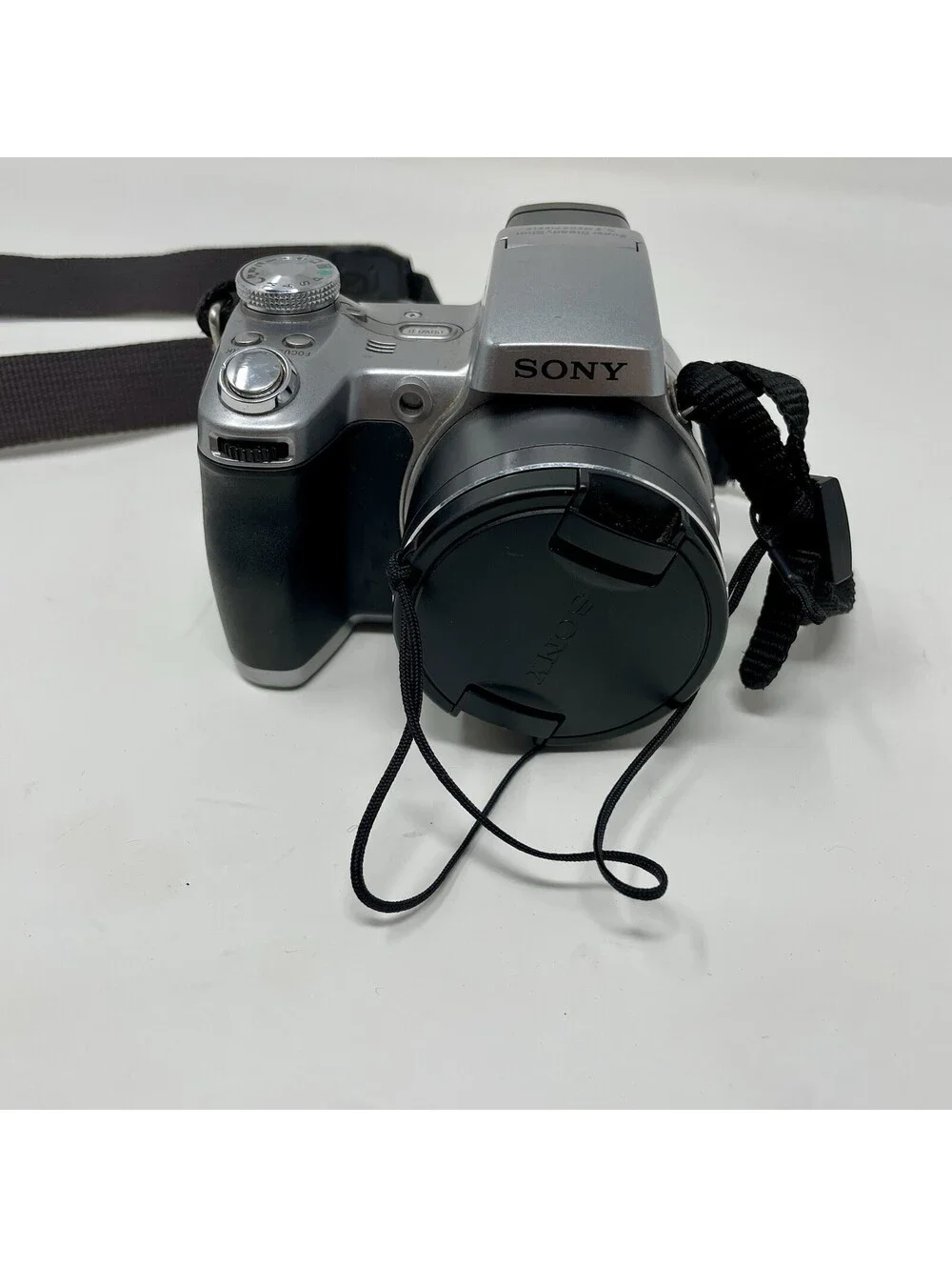 Sony Cyber Shot Camera DSC-H1 12X Optical Zoom 5.1 MP - Clean. No SD Card